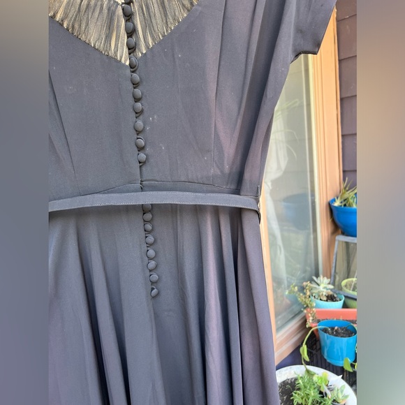 Late 40’s/Early 50’s Black Dress with Belt - Picture 7 of 16